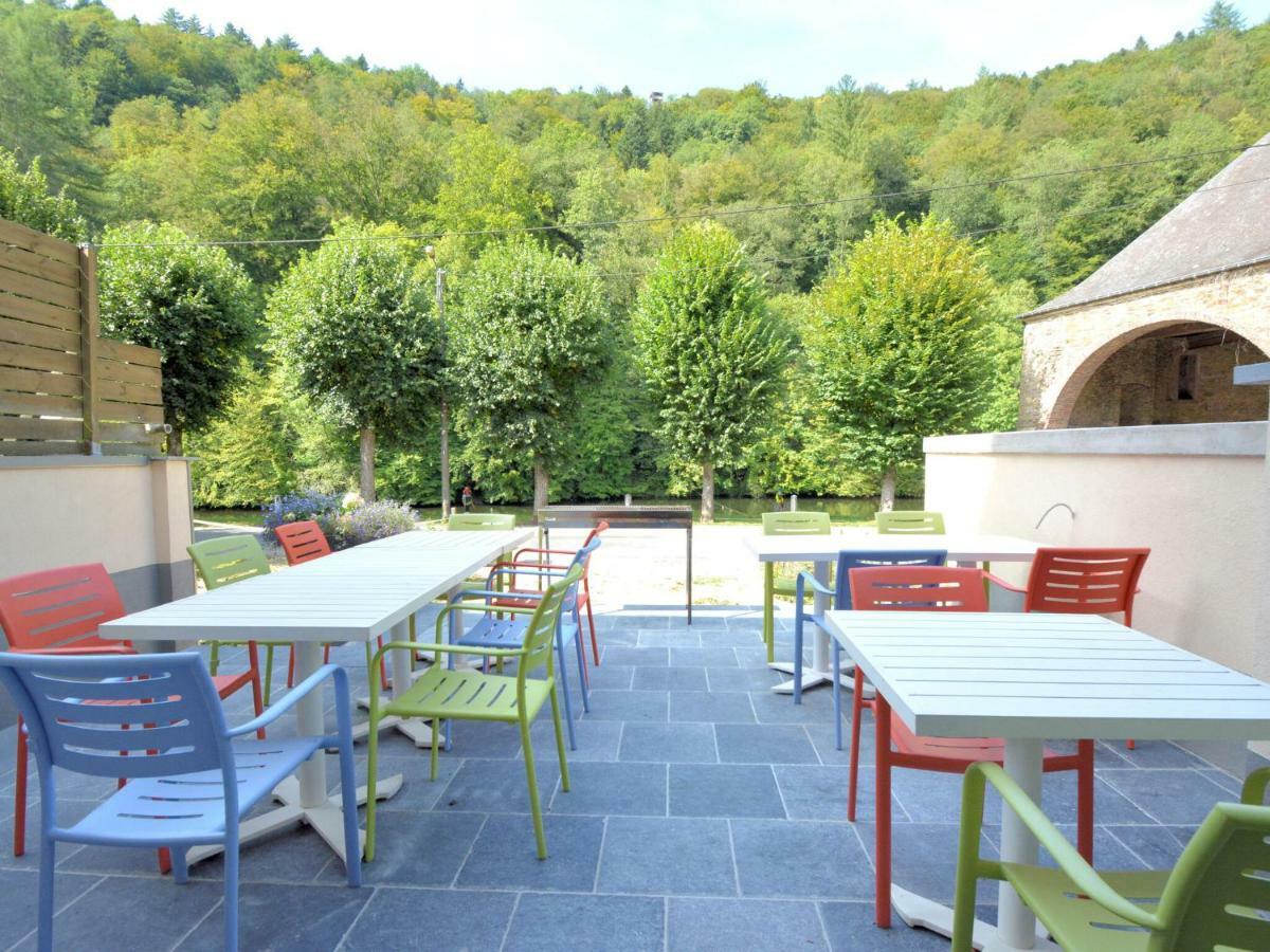 Large Townhouse With Pool Table Villa Bouillon Dış mekan fotoğraf
